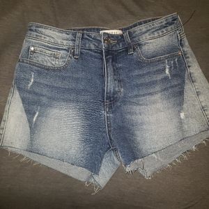 Guess cut off shorts